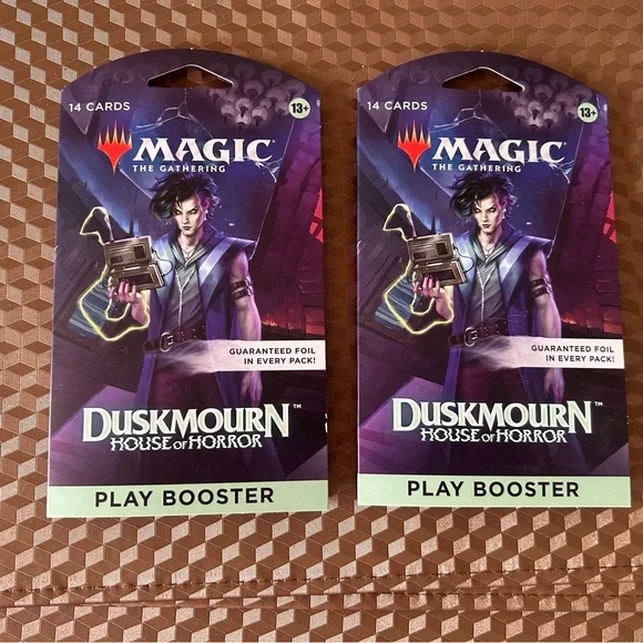 Magic: The Gathering Duskmourn Play Booster Pack - Picture 2 of 3